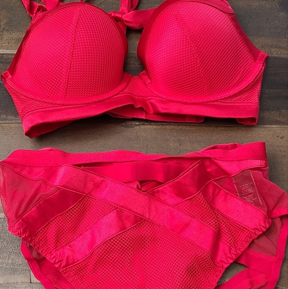 Victoria Secret set - Picture 2 of 4